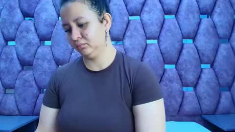 AlaSmith  online show from May 11, 2026, 2:39 am