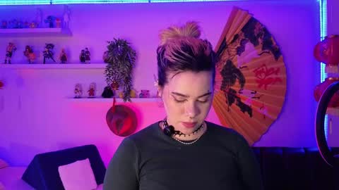 albaandthayron online show from May 25, 2026, 12:11 pm