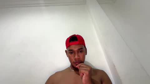 Snapshot of albert_gil69 chatting on April 1, 2026, 4:35 am albert_gil69 online show from April 1, 2026, 4:35 am