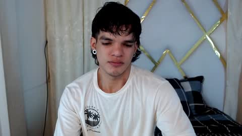 Snapshot of albertbernal69 chatting on December 23, 2024, 2:24 am Albert online show from December 23, 2024, 2:24 am
