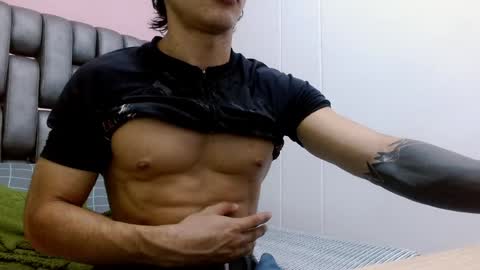 Snapshot of albertbernal69 chatting on December 27, 2024, 2:25 am Albert online show from December 27, 2024, 2:25 am