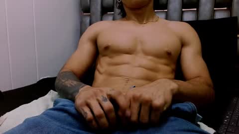 Snapshot of albertbernal69 chatting on January 8, 2025, 7:45 am Albert online show from January 8, 2025, 7:45 am