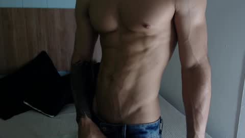 Snapshot of albertbernal69 chatting on February 8, 2025, 6:01 am Albert online show from February 8, 2025, 6:01 am