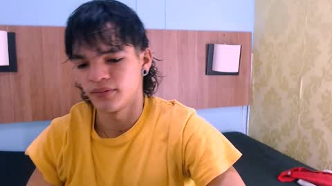 Snapshot of albertbernal69 chatting on February 10, 2025, 2:19 am Albert online show from February 10, 2025, 2:19 am