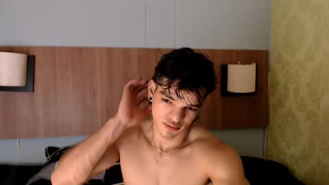 Snapshot of albertbernal69 chatting on February 22, 2025, 12:49 am Albert online show from February 22, 2025, 12:49 am