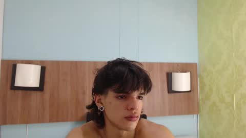 Snapshot of albertbernal69 chatting on March 3, 2025, 3:08 am Albert online show from March 3, 2025, 3:08 am