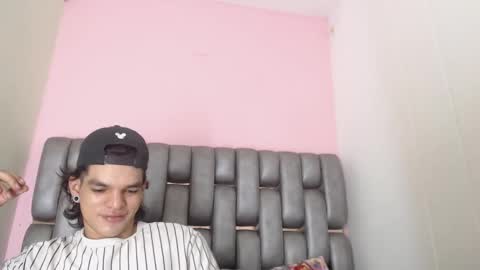 Snapshot of albertbernal69 chatting on March 6, 2025, 2:19 am Albert online show from March 6, 2025, 2:19 am