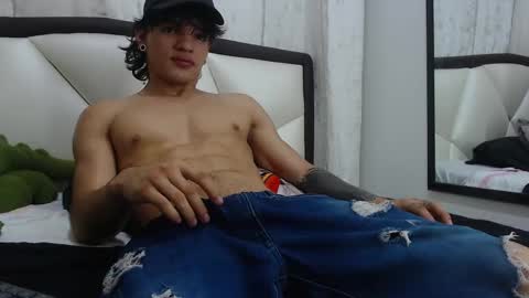 Snapshot of albertbernal69 chatting on March 8, 2025, 8:33 am Albert online show from March 8, 2025, 8:33 am