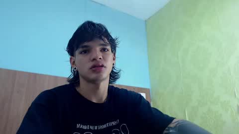 Snapshot of albertbernal69 chatting on March 10, 2025, 2:28 am Albert online show from March 10, 2025, 2:28 am