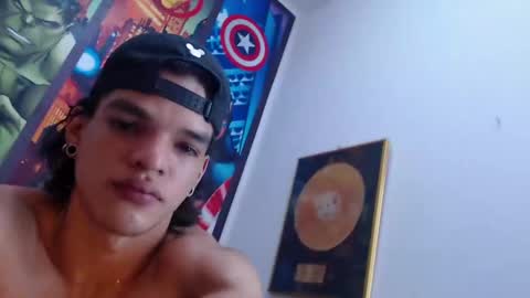 Snapshot of albertbernal69 chatting on March 12, 2025, 2:41 am Albert online show from March 12, 2025, 2:41 am