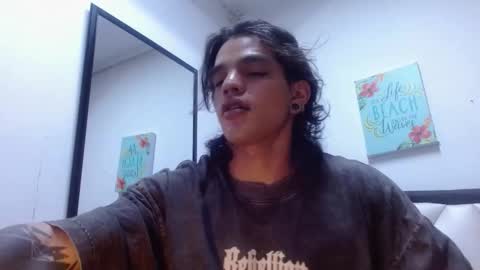 Snapshot of albertbernal69 chatting on September 16, 2025, 3:40 am Albert online show from September 16, 2025, 3:40 am