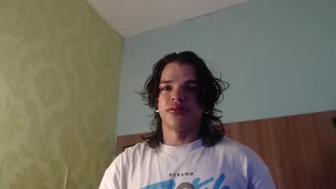 Snapshot of albertbernal69 chatting on September 24, 2025, 3:21 am Albert online show from September 24, 2025, 3:21 am