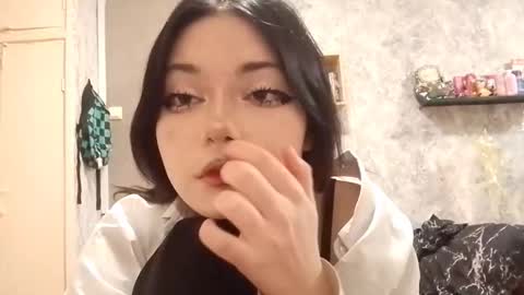 Im Katrina online show from November 2, 2025, 1:02 pm