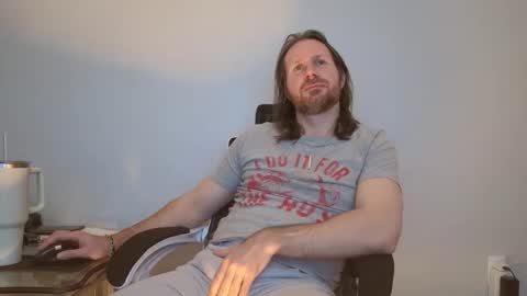 albinoadonis online show from April 21, 2026, 2:51 am