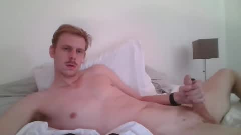 Snapshot of alca205 chatting on September 20, 2025, 9:49 pm alca205 online show from September 20, 2025, 9:49 pm