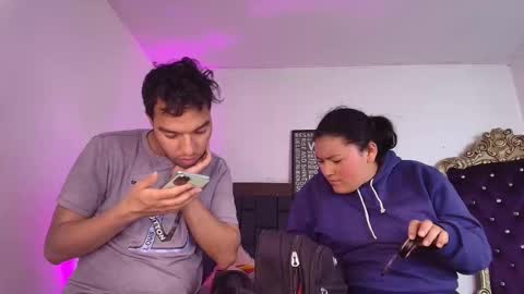 Snapshot of ale_and_shian chatting on December 1, 2025, 6:35 pm Ale and shian online show from December 1, 2025, 6:35 pm