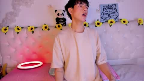 ale_aurarashi online show from February 4, 2026, 3:23 am