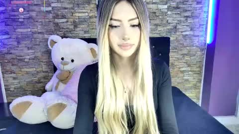 Snapshot of ale_love_ chatting on February 19, 2025, 2:33 am ALE LOVE online show from February 19, 2025, 2:33 am