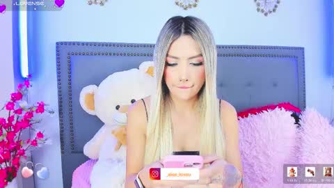 Snapshot of ale_love_ chatting on February 28, 2026, 12:00 am ALE LOVE online show from February 28, 2026, 12:00 am