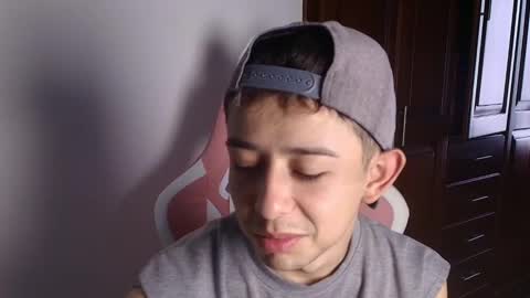 ALEC ANDREWS online show from October 9, 2025, 7:56 pm