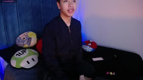 Snapshot of aleclightwood_ chatting on January 7, 2025, 2:41 pm Alec online show from January 7, 2025, 2:41 pm