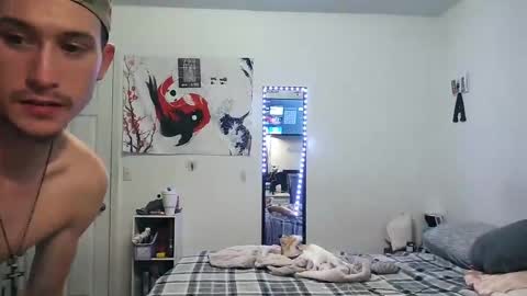 alecurclit online show from December 19, 2024, 4:23 am