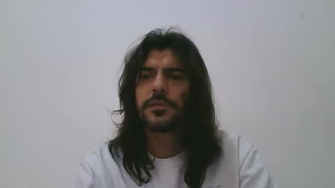 AleDaino online show from May 6, 2026, 9:47 am