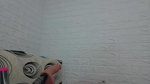 aledina78 online show from April 25, 2026, 6:05 pm