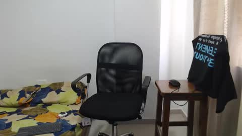 aleex_miller online show from October 9, 2025, 9:24 pm