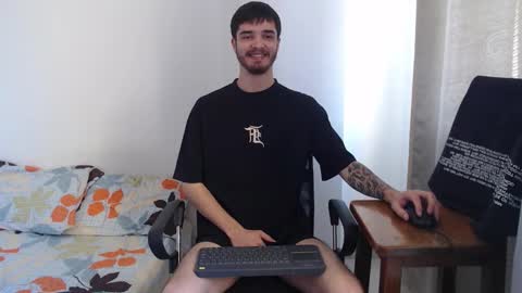 aleex_miller online show from November 7, 2025, 4:07 pm