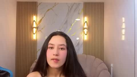 aleja online show from November 15, 2025, 8:38 pm