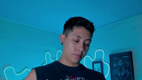 Alejandra online show from April 13, 2026, 10:15 pm