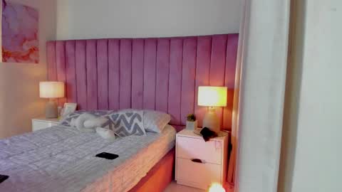 Alejandra Arango online show from November 7, 2025, 10:21 pm