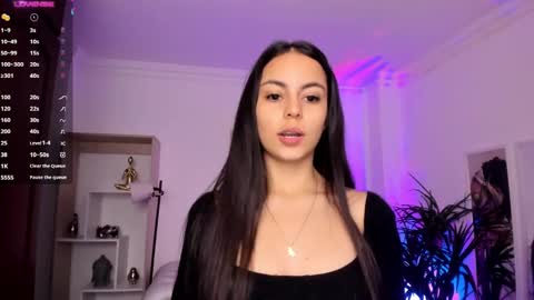 Alejandra online show from February 1, 2025, 11:21 am