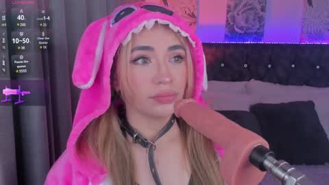 Snapshot of alejamillan1 chatting on December 19, 2024, 5:51 am night GTM -5 online show from December 19, 2024, 5:51 am