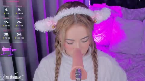 Snapshot of alejamillan1 chatting on January 28, 2025, 6:05 am night GTM -5 online show from January 28, 2025, 6:05 am