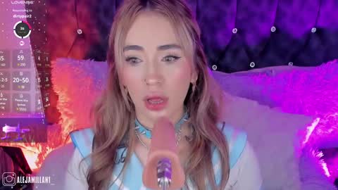 Snapshot of alejamillan1 chatting on February 25, 2025, 8:03 am night GTM -5 online show from February 25, 2025, 8:03 am