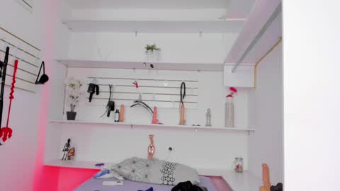 Alejandra online show from October 31, 2025, 1:28 am