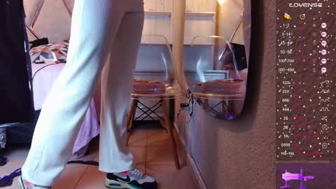 Snapshot of alejandra_martinss chatting on February 26, 2025, 3:08 pm alejandra martins online show from February 26, 2025, 3:08 pm