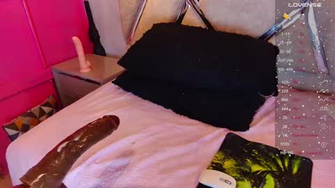 Snapshot of alejandra_martinss chatting on February 26, 2025, 8:33 pm alejandra martins online show from February 26, 2025, 8:33 pm