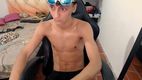 alejandro_cutee online show from November 11, 2025, 6:35 am