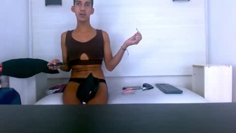 Alejandro online show from January 10, 2026, 7:59 pm