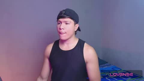 Snapshot of alejandro_vt chatting on November 9, 2025, 2:04 pm Alejandro G online show from November 9, 2025, 2:04 pm