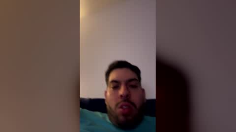 alejandrony29 online show from March 27, 2026, 4:18 am