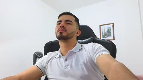 Snapshot of alejandroo_7 chatting on January 4, 2025, 10:45 pm alejandroo_7 online show from January 4, 2025, 10:45 pm