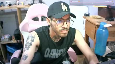 Snapshot of alejandropppzz chatting on January 27, 2025, 5:36 am alejandropppzz online show from January 27, 2025, 5:36 am