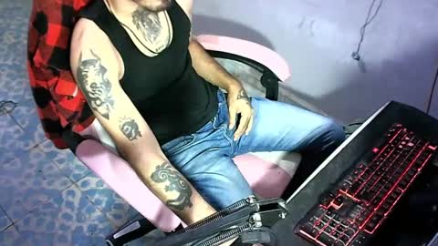 Snapshot of alejandropppzz chatting on September 13, 2025, 3:01 pm alejandropppzz online show from September 13, 2025, 3:01 pm