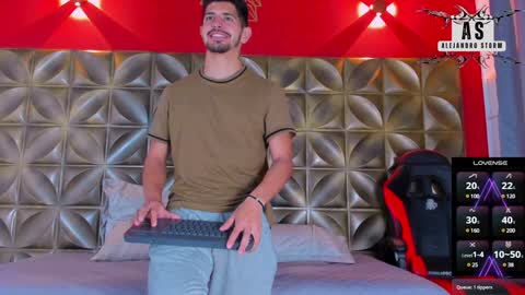 Snapshot of alejandrostorm chatting on January 5, 2025, 10:32 am Alejo online show from January 5, 2025, 10:32 am