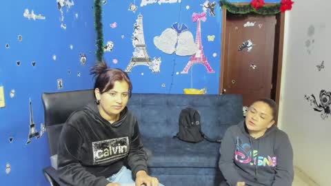 Snapshot of alejita_smithh chatting on January 23, 2025, 12:19 pm zoe and Kataleya online show from January 23, 2025, 12:19 pm