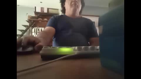 Snapshot of alejito16 chatting on December 3, 2024, 12:38 pm alejito16 online show from December 3, 2024, 12:38 pm